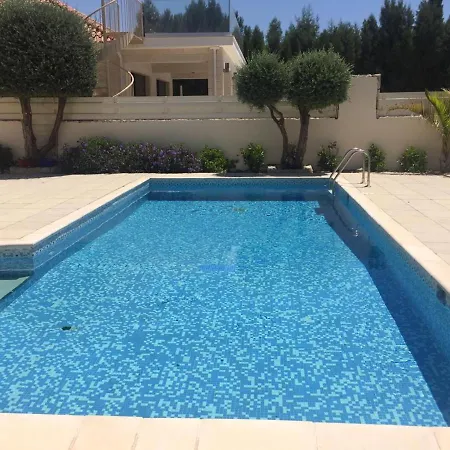 Rossa Pissouri