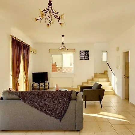 Rossa Villa *