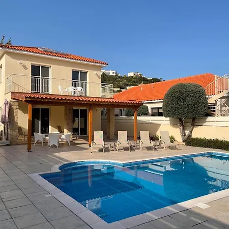 Rossa Villa *